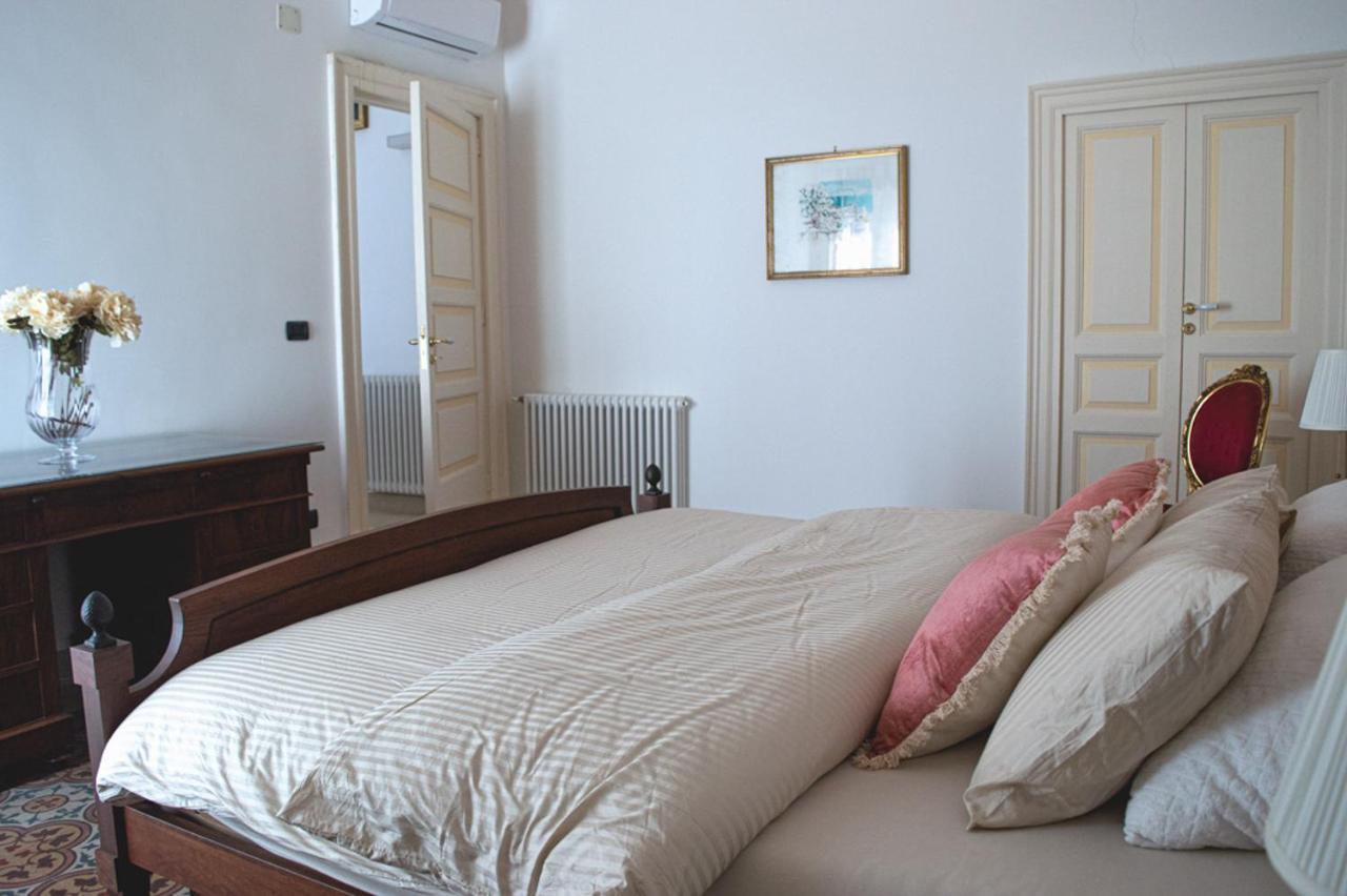 Santa Domenica Guest House Катания Экстерьер фото